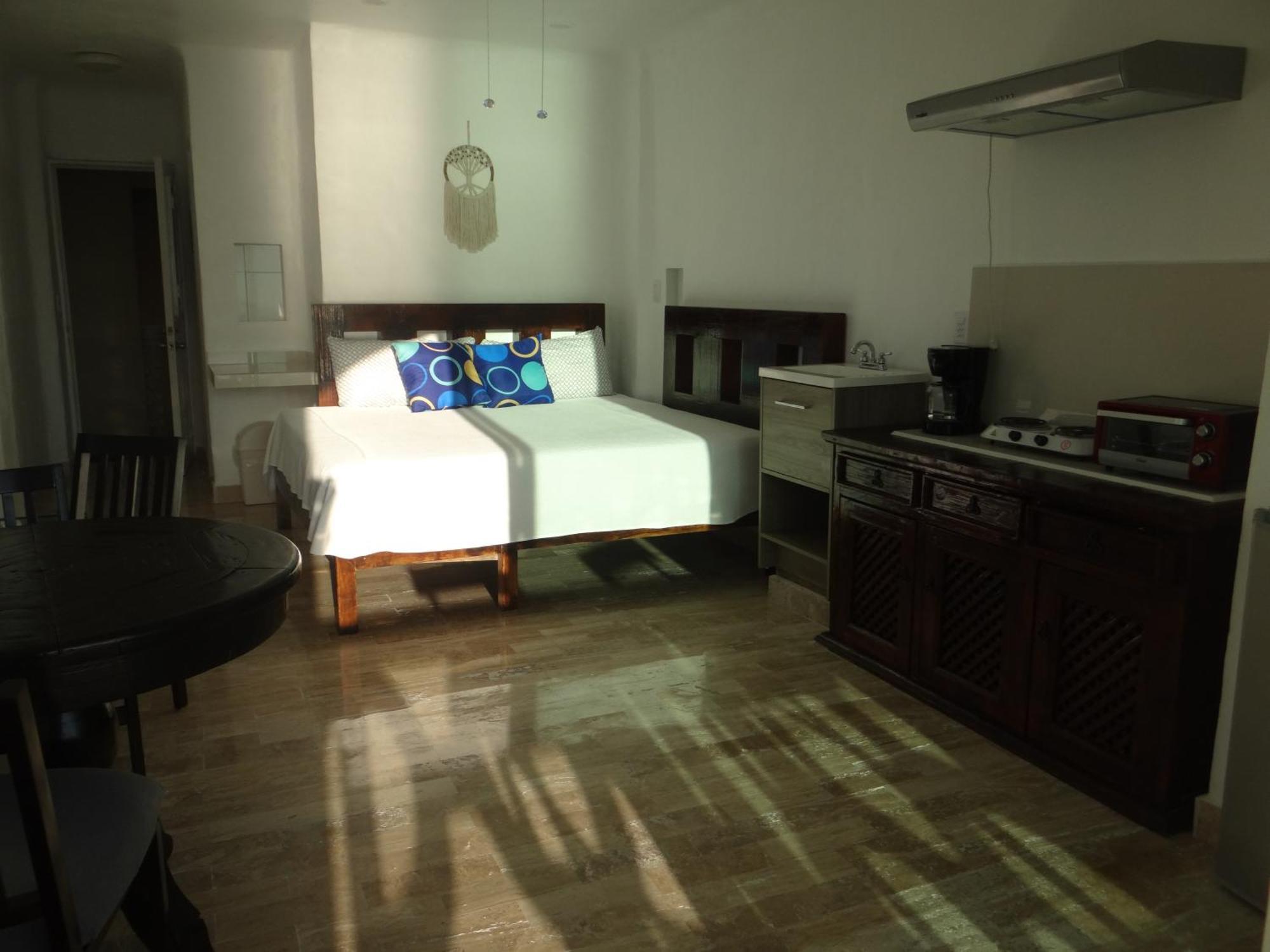 Apartahotel Plaza *