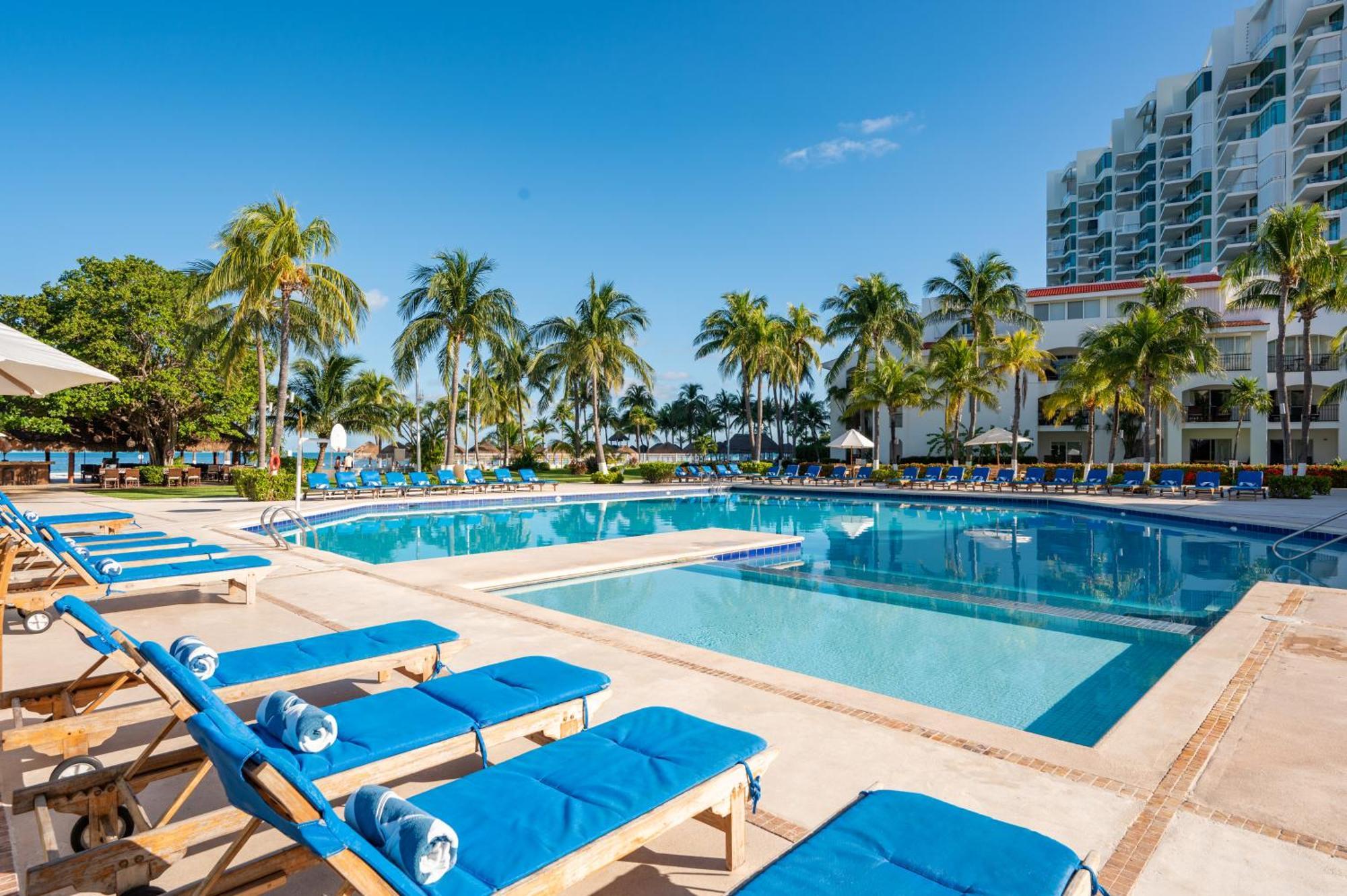 Beachscape Kin Ha & Hotel 4*