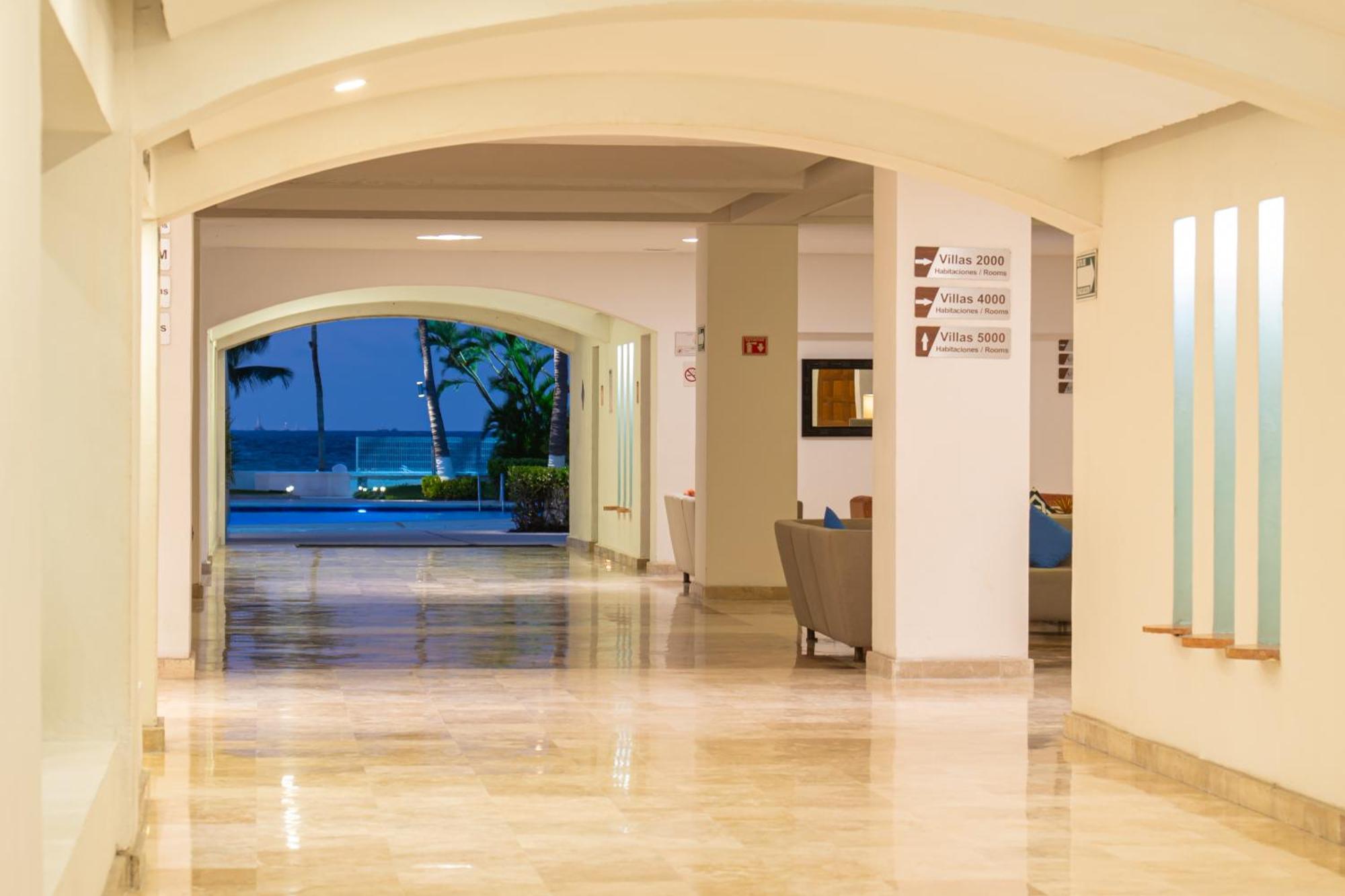 Beachscape Kin Ha & Hotel Cancún