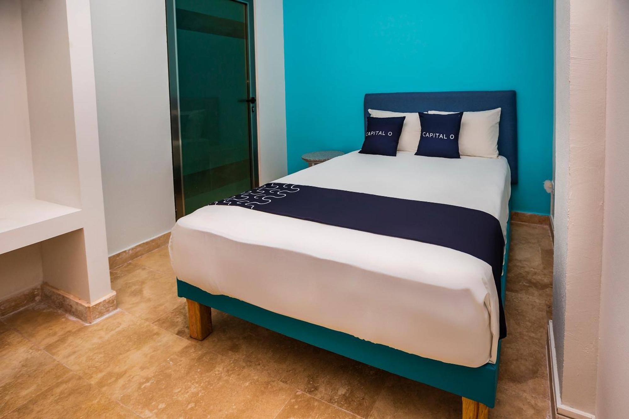 Hotel Capital O International Airport 24 P 7 Cancun