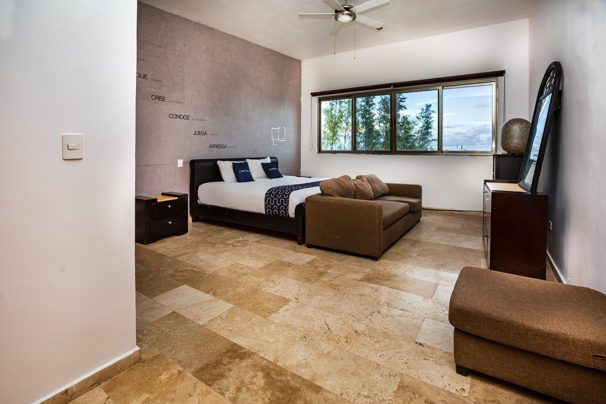 Capital O International Airport 24 P 7 Hotel Cancun