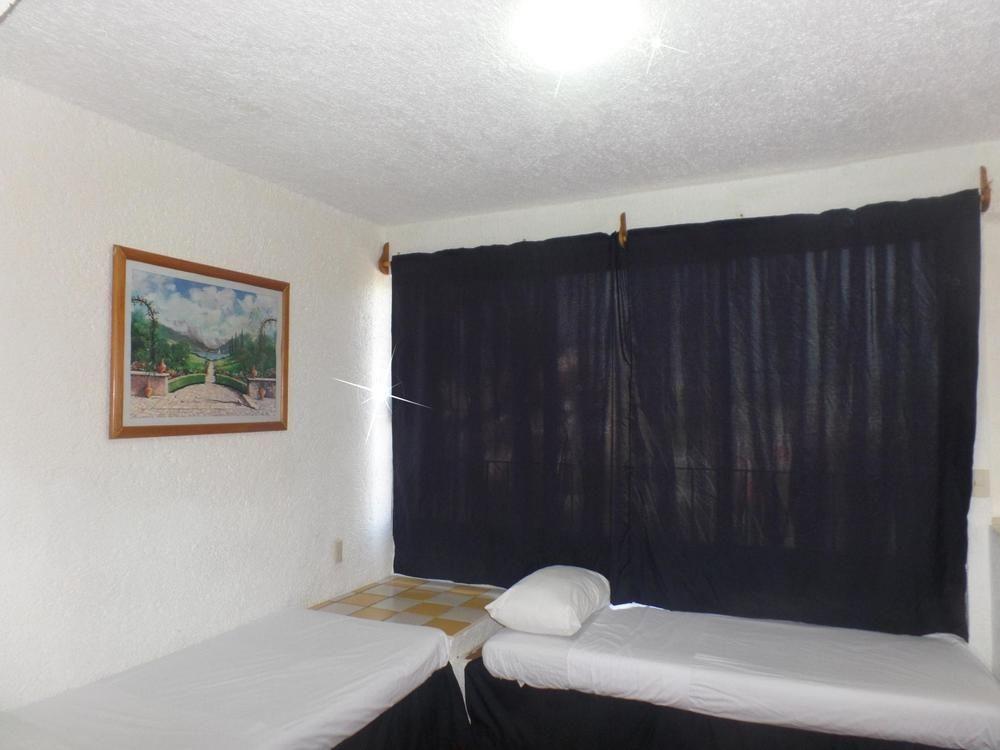 Ikaro Hotel