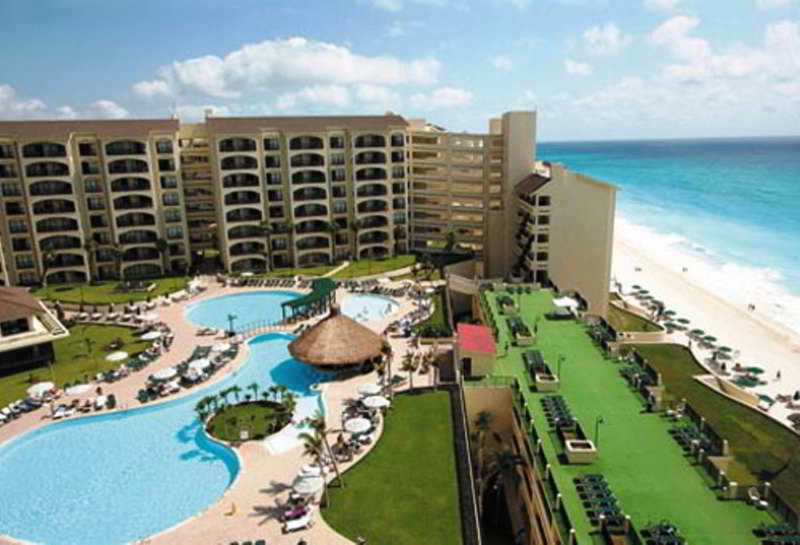 The Royal Islander - An Resort