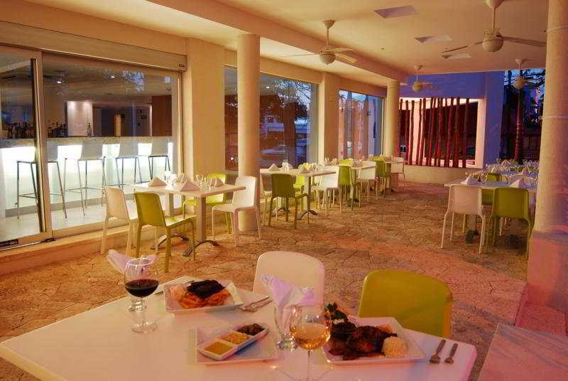 Adhara Express 3* Cancún