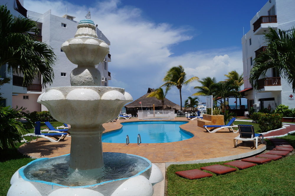 Las Perlas Apartahotel 3*