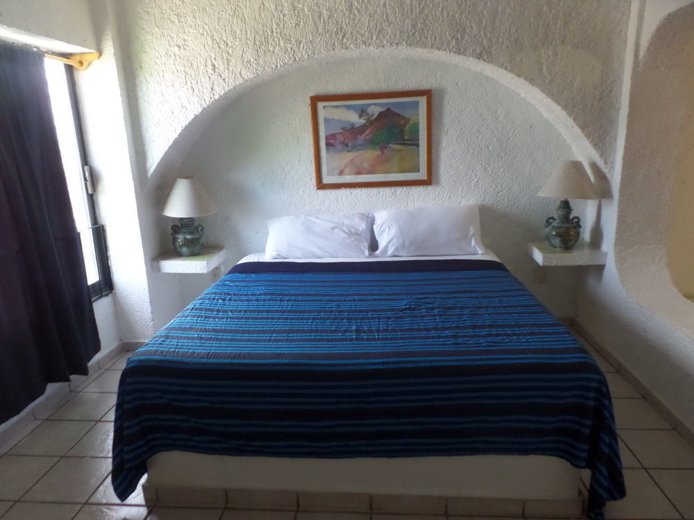 Ikaro Hotel 3*