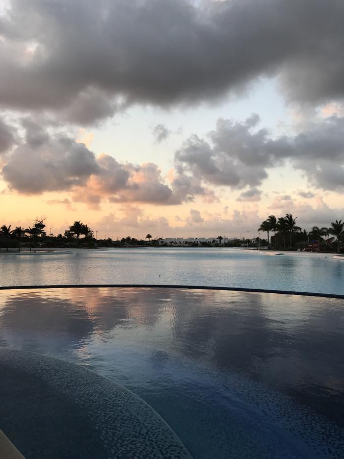 At Dreams Lagoon Cancún