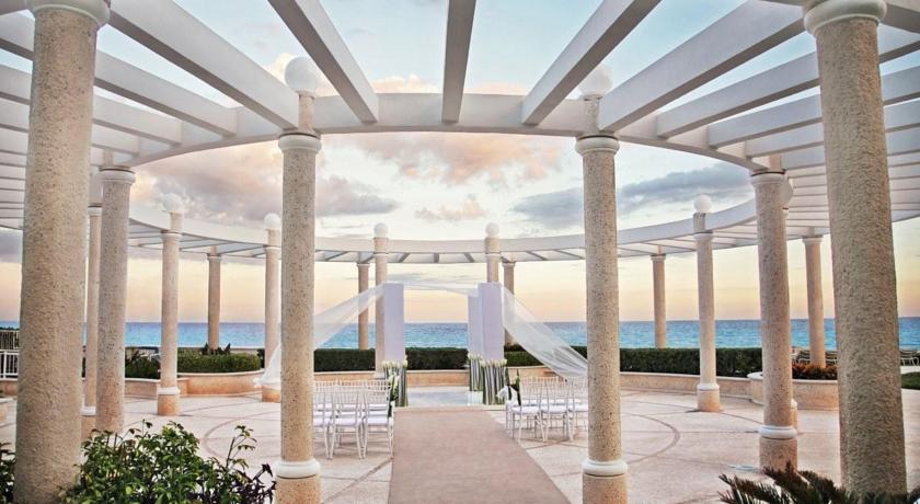 Le Meridien And 4* Cancún