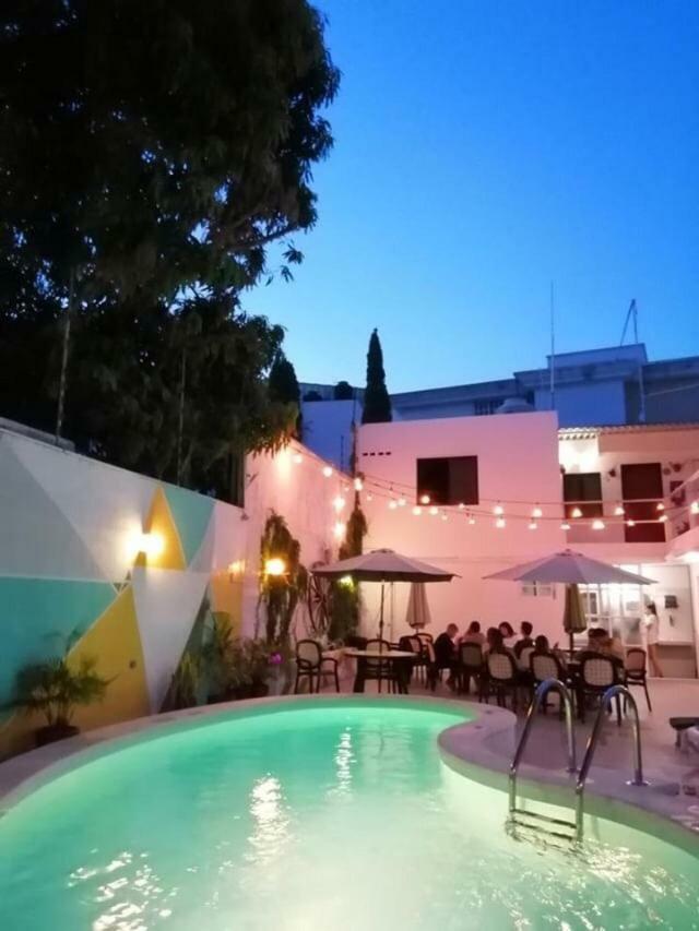 Moloch Hostel&suites Inn *