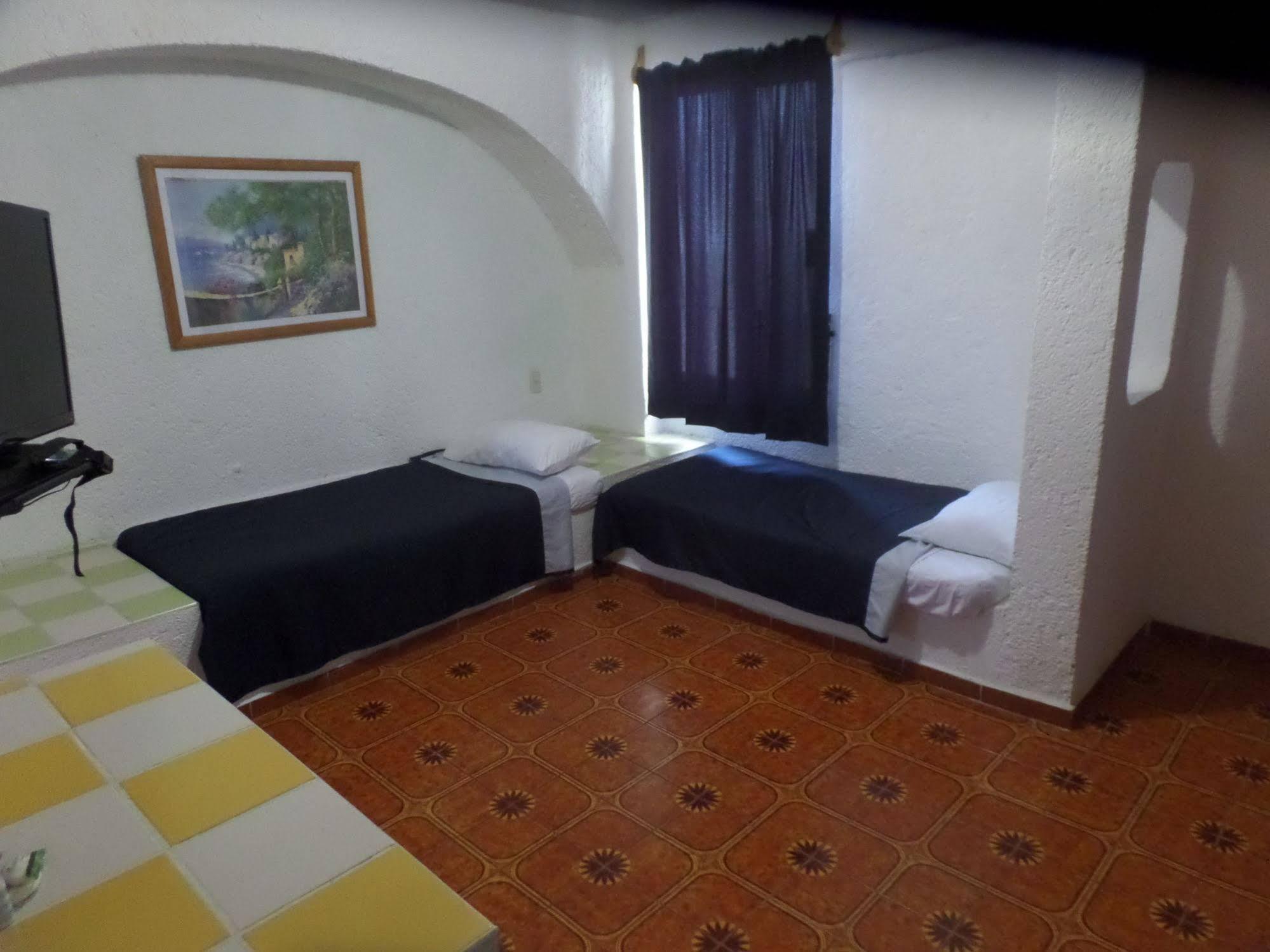 Hotel Ikaro 3*