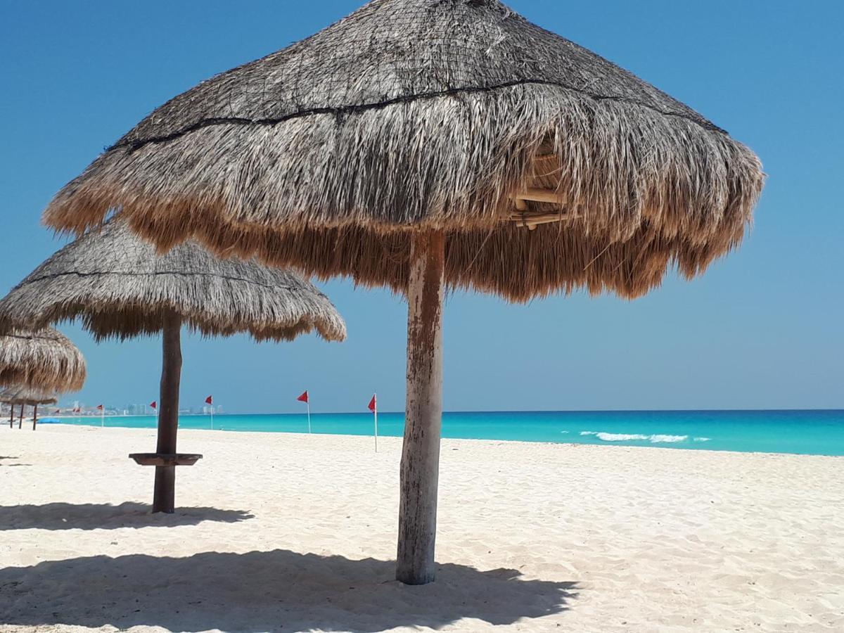 Brisas 10 Beachside Cancún