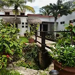 Villa Airport B&B
