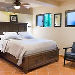 Casa Laureles (2 habitaciones-7personas)