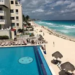 Beach Cash Resort - Plaza Cancun