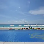 Ocean Front, Amazing Views