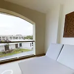 The Grand Moon Palace Cn