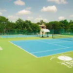 Cancun Tennis Inn