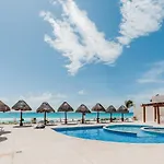 Hotelzone L17 Beach Access