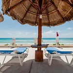 Hotelzone L17 Beach Access