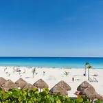 Condos in Prime Cancun Location Plus 3 Pools