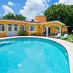 Villa Las Flores Country House