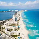 Palma Real House Cancun