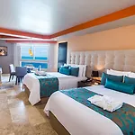 Dreams Sands Cancun Resort & Spa (Adults Only)