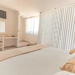 Las Gaviotas Hotel & Suites