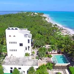Playa virgen en Cancún