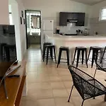 Cazón - Amplio departamento a pasos de la Zona Hotelera y Puerto Cancun