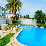 Copán - Casa con alberca cerca de la Zona Hotelera