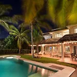 El Meco Beachfront & Private Pool Villa By Casa Paraiso