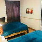 Comfortable And Central Cancun Apartment