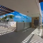 Rooftop Pool- Family Apartment- Ocean View -Close