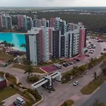 Dr02 Departamento Moderno Con Vista A La Laguna En Dream Lagoons
