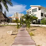 Depa De 3 Habs, 3 Banos Y Piscina