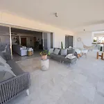 Beautiful Penthouse By The Beach