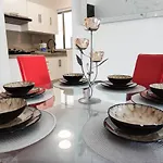 Moderno Y Elegante Departamento Totalmente Equipado En Cancun