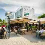 *Sun Scape Beachfront Studio By Casa Paraiso*