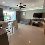 Ocean View Giness