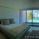 Increible Villa A La Orilla Del Mar Caribe