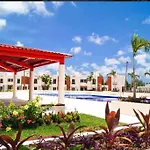 Family Accommodation With Pool And Water Park