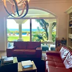 Exclusive Beachfront Luxury Villa, Private Gym, Personalized 5 Star-Service, Beach Direct Access