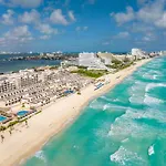 Beachfront Villa 4Br Hotel Zone Cancun