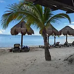 Peninsula Luxury Apartments With Ocean Front And Espectacular Views - No Pets