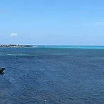 Peninsula Luxury Apartments With Ocean Front And Espectacular Views - No Pets
