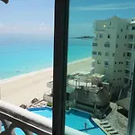 Cancun Plaza By Andiani Travel