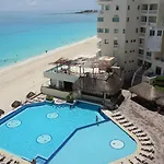 Cancun Plaza By Andiani Travel
