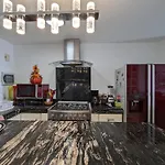 Villa Aurora Beautiful Beachfront Apartment