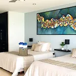 Beachfront Apartment Luxury Facilities Amazing Location